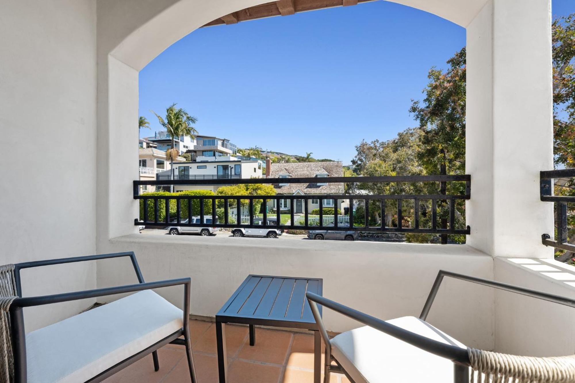 B5417 Casa Brisa
